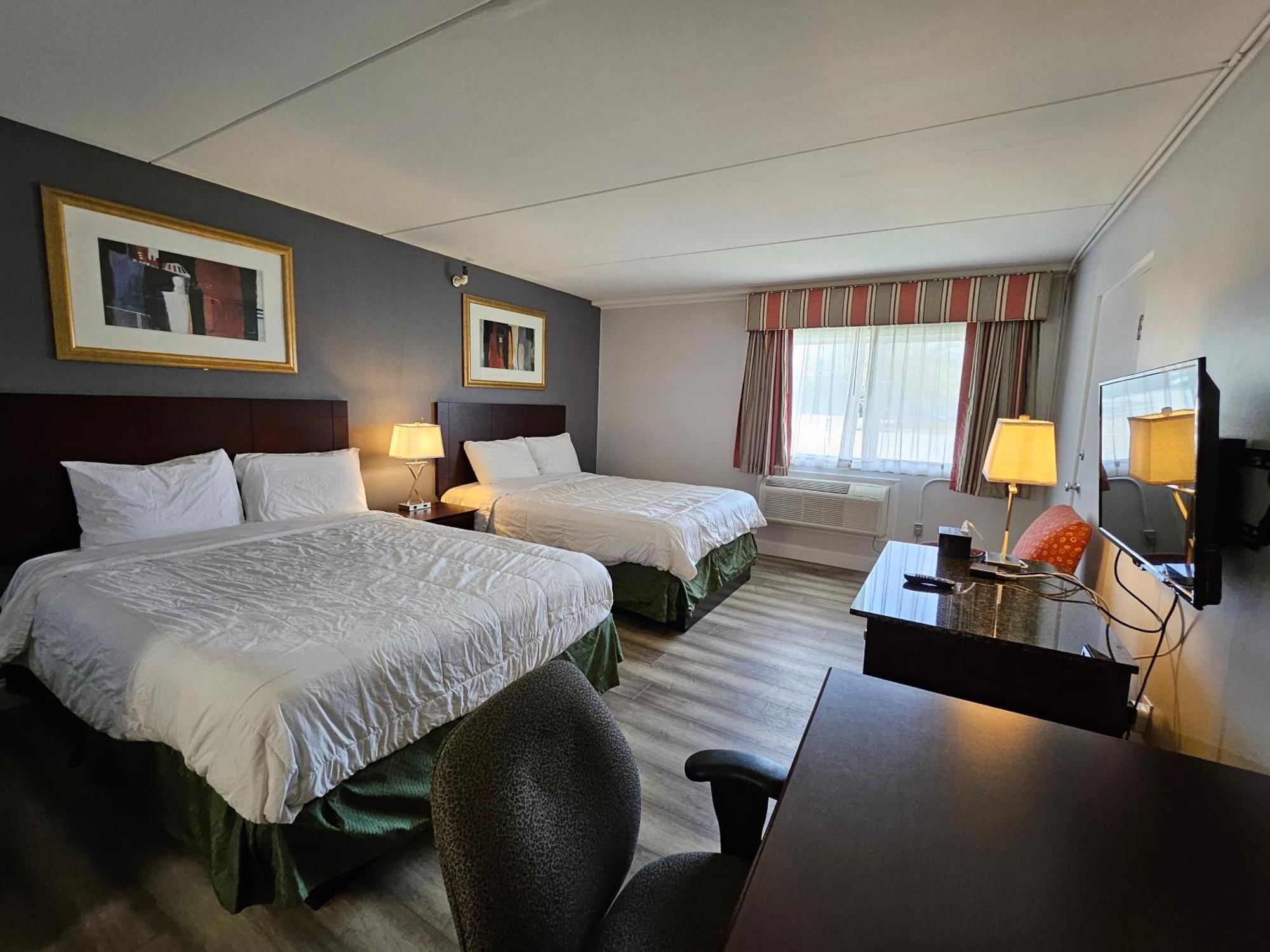 Center Street Value Inn Оберн Экстерьер фото