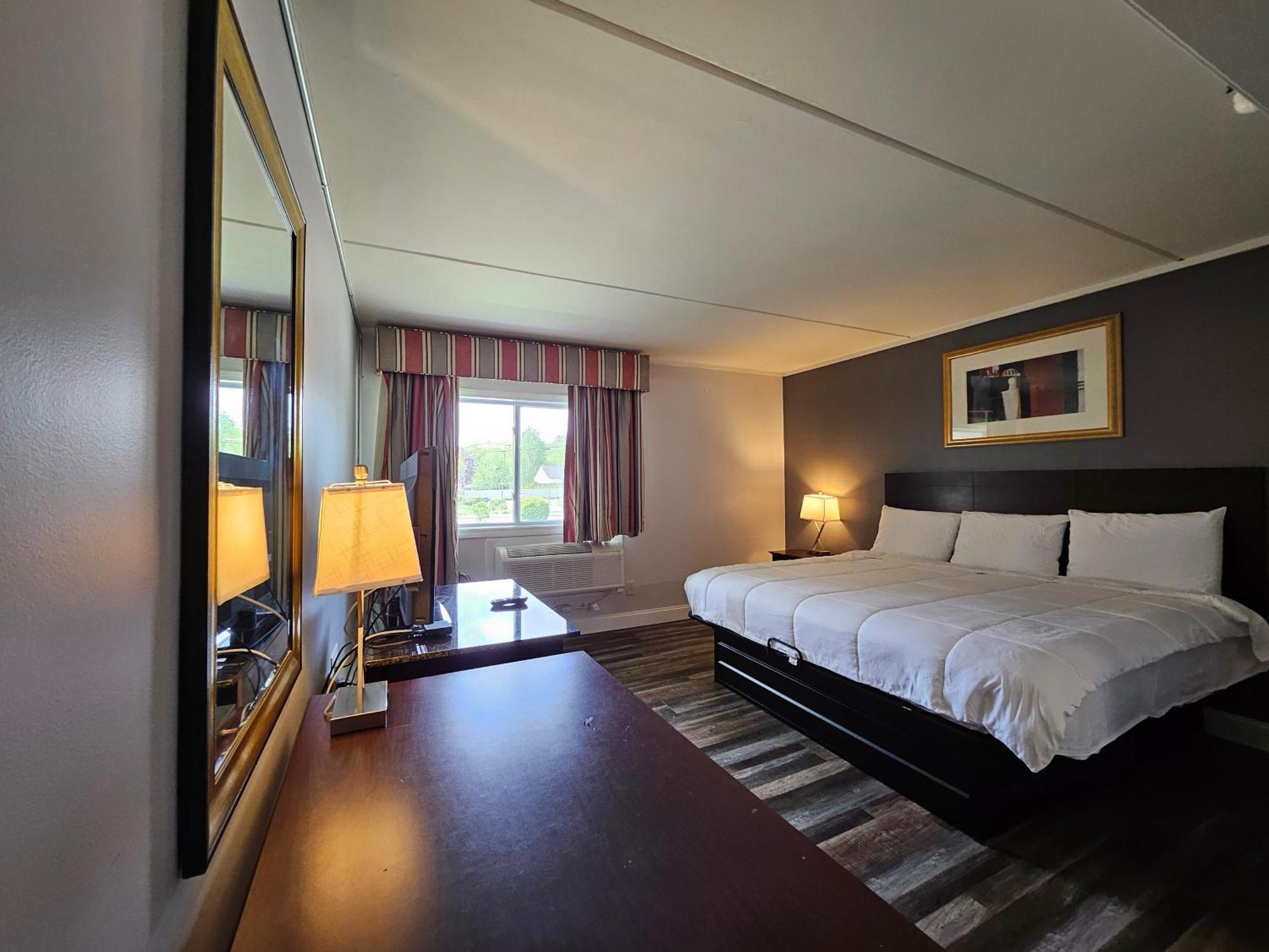 Center Street Value Inn Оберн Экстерьер фото
