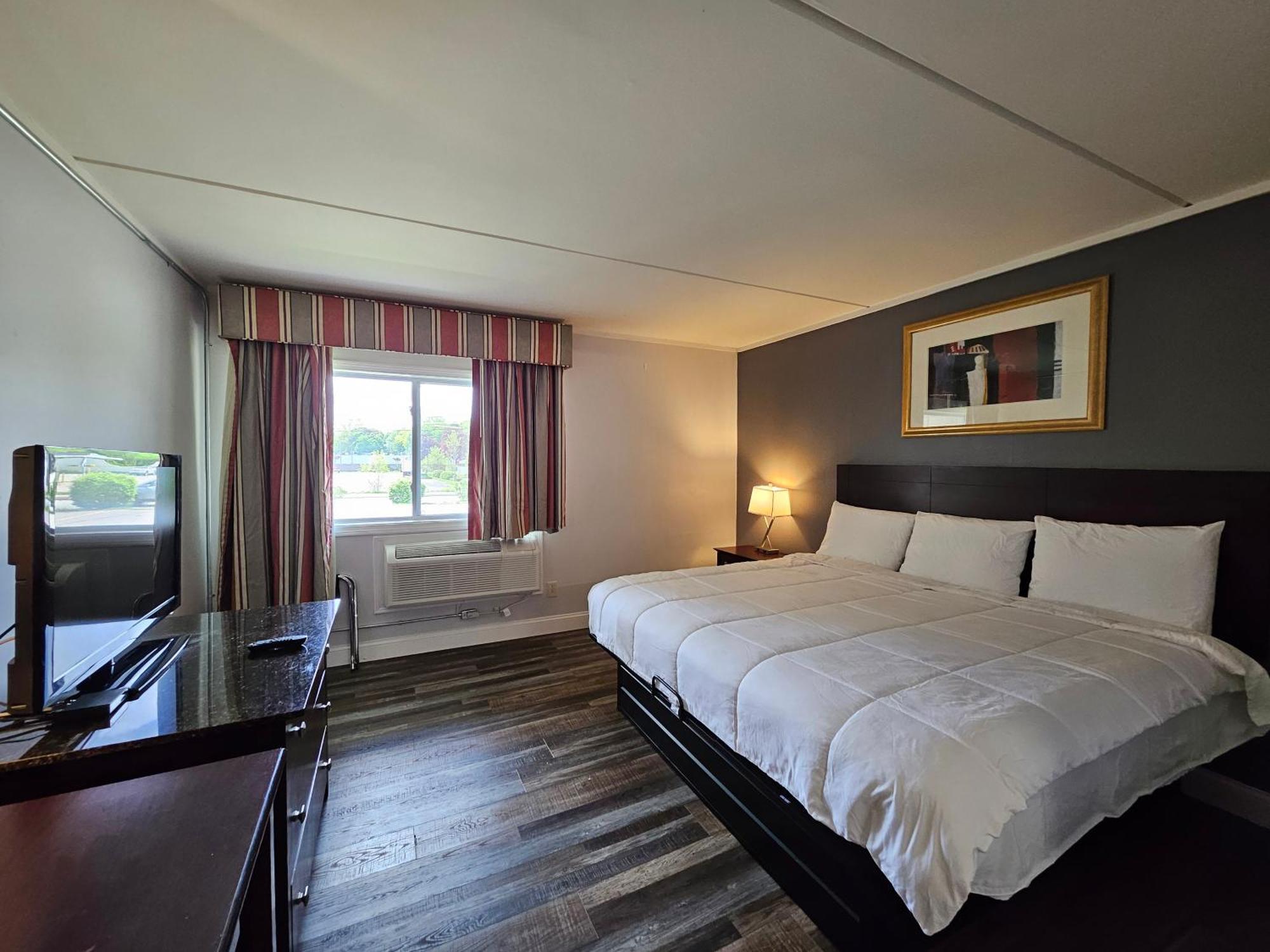 Center Street Value Inn Оберн Экстерьер фото