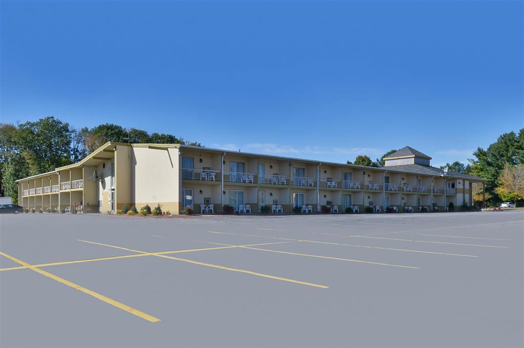 Center Street Value Inn Оберн Экстерьер фото